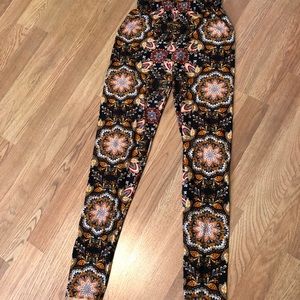 Adorable fall print leggings